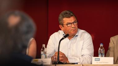 Franz Joseph Pschierer (MdL) bei der Podiumsdiskussion in Memmingen